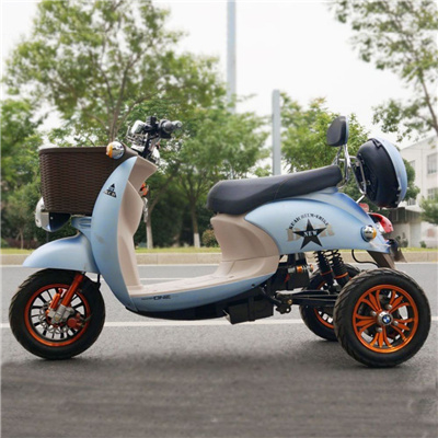 Hot selling mini motorcycle tricycle eec trike 3 wheel electric tricycle 500w for passenger fashionable 4 battery with charger