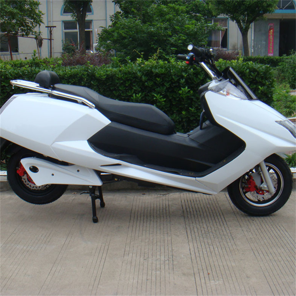 New generation cruiser large fashionable cool long-range high-speed electric scooter